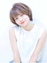 ヴィータギョランザカ(vita gyoranzaka) 【vi-ta gyoranzaka..佃剣人】大人かわいいショートボブ