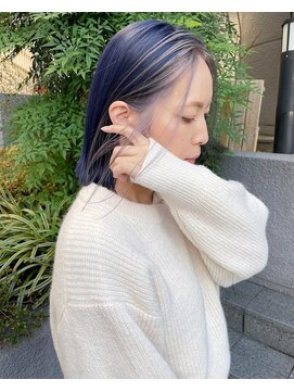 リル(Lille 橋本) ネイビーブルー_フェイスハイライト_バイカラー_ツートンカラー1