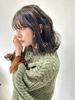 フォーク FOLK&nbsp;【FOLK】透明感カーキグレージュ☆似合わせ波巻ミディアムボブ♪