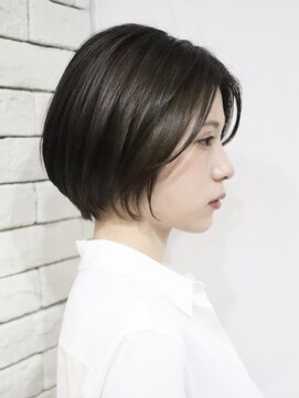 メモリーズ 銀座(Memories) 家でも簡単スタイリング!大人綺麗なショートヘア!