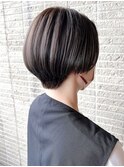 前下がりマッシュショート