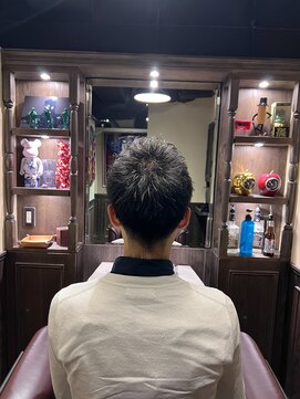 バレス 田町(BALES) [スキンフェード/ツイストスパイラル/田町]