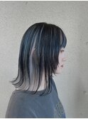 ブルーブラック×ホワイトグレージュのアンブレラカラー