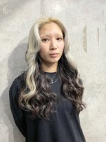 カリーナコークス 原宿 渋谷(Carina COKETH)&nbsp;ホワイト/インナーカラー/ダブルカラー/レイヤーカット