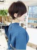 耳掛けショート/大人可愛い/小顔カット/ショートボブ/黒髪