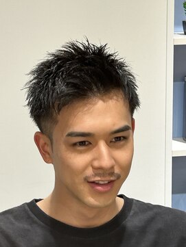 フロート ウラ(FLOAT ula) アップバングショート