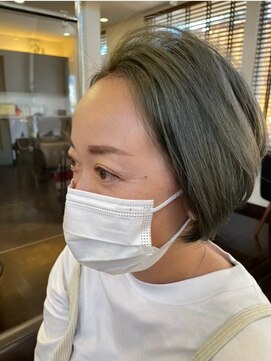 リリー LILY ヘアー メイク HAIR アンド & MAKE 20代30代40代透け感グレージュ小顔マニッシュハンサムボブ