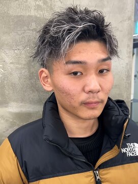 キング 枚方店(K!ng) 縮毛矯正髪質改善ハイライトレイヤーカット枚方美容室エクステ