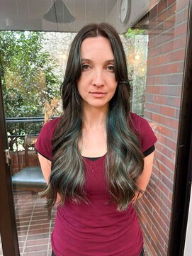 バロックトーキョー(BAROQUE TOKYO) 外国人風ハイライト/ターコイズブルー【表参道原宿美容室】