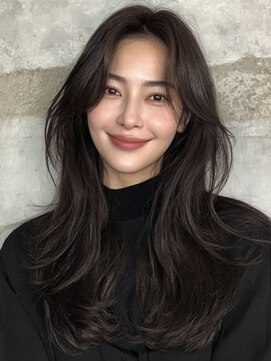 サン 大阪梅田(SUNC) レイヤーカット/韓国/ブルーブラック/顔回り/梅田/大阪梅田駅