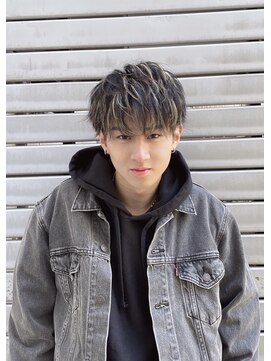 メンズサロン キング 心斎橋店(Men’s salon K!ng) メンズカット/ブリーチ/ニュアンスパーマ/メンズハイライト/眉毛