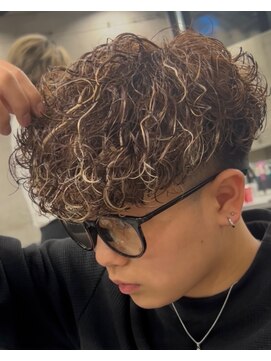 イーラ アメ村店(era) スペインカール