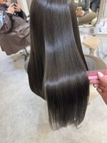 アナ ラーナ(Anna Lanna)&nbsp;透明感バッチリイルミナでつくるグレージュ＊森本ひろか＊
