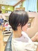 リタ(Lita)&nbsp;20代30代40代50代　小顔丸くびれショート　グレージュ
