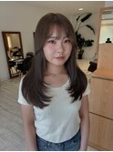 レイヤーカット×グレージュ