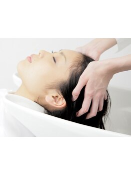 リラクゼーション効果大◎話題の頭浸浴≪頭皮環境改善スパ≫で健やかな頭皮を