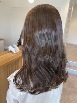 ジャンナ グロー(Janna grow) 柔らかアッシュベージュ