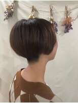 美容室 メザミー MESAMIES 刈り上げツーブロックマニッシュショート ツヤ髪暗髪ベージュ