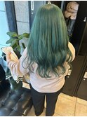 グリーン