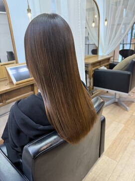 アルベリー ヘアーアンドスパ 浜松上島店(ALBELY hair&spa) もう湿気に負けないツヤサラ縮毛矯正
