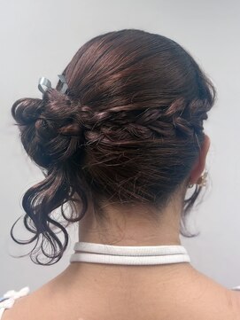 アールエーサロンモノクロ 秋葉原(RA SALON モノクロ) 片っぽくらげ