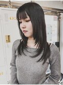 20代30代セミロングレイヤー顔周りカット黒髪