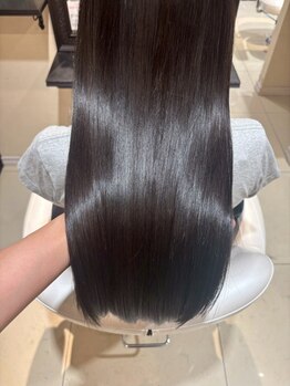 Hair studio CLiC 五井店の写真/上品なツヤと柔らかさで“大人可愛い”を叶えるご褒美トリートメント