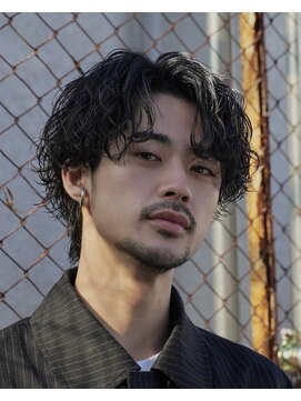 フィフス(fifth) センターパートニュアンスパーマシャドウパーマフェザーパーマ