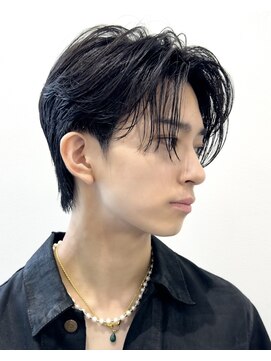 オーシャントーキョー ホワイト 原宿(OCEAN TOKYO WHITE) ハンサムショートダウンパーマ