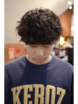 エディ(Edy) メンズ波巻きスパイラルパーママッシュ外国人風眉毛カット岡山