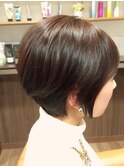 耳掛けショートボブ