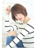 自然でアンニュイなミニショート