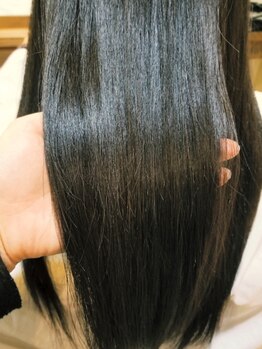 エスアール 真美ケ丘店(SR)の写真/"思わず触れたくなる"憧れのしっとり上品ヘアに☆ダメージレス薬剤で、奥から潤うナチュラルストレートへ♪