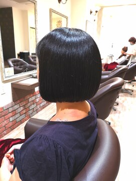 ルシードスタイル クリザンテーム ワンレンボブ