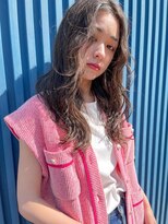 アメリ 新宿(Ameri)&nbsp;Ameri 20代30代40代センター分けウエーブヘア