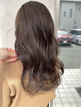 シェノンバイカリス(Chainon by charis) グレージュ