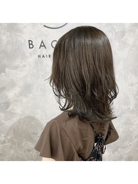 バッカ 横浜桜木町店(BACCA) ミディアムレイヤー/シアベージュ