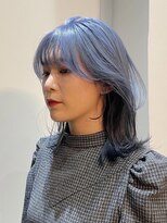 グレーベージュ　ブルーカラー　アッシュグレー