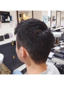 ルシードスタイル クリザンテーム アップバングベリーショートスタイル