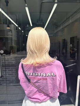 エミーバイモアムー(Emmie byMoremuu) 抜きっぱなしハイブロンド