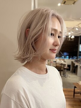 ビアンカ カマクラ(bianca) 《ホワイトベージュ》