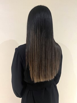 セブンベルベット(7 Velvet) ツヤ髪髪質改整