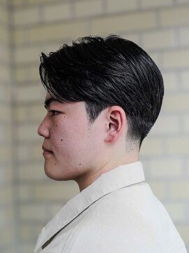 ダウバーバーショップ(DAU BARBER SHOP) センターパート