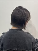 【nanami】アッシュグレージュ×ぷつっと切りっぱなしボブ
