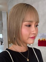 ハウ 心斎橋(how)&nbsp;前髪なし透明感ミルクティーベージュ大人ボブ小顔カット