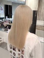 ヘアアンドビューティー クアトロ 戸祭店(QUATRO)&nbsp;ホワイトベージュ