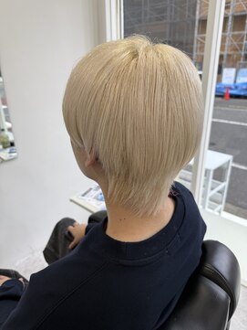 コディー(CODY) ミディアムヘア暗めカラー/デザインカラー/フェイスフレーミング