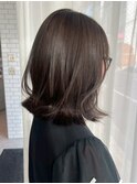 外ハネボブ 切りっぱなし アッシュベージュ 透明感 艶髪