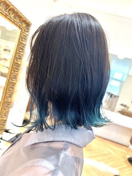 コワファースト させぼ五番街店(COIFF1RST) 裾カラー×ターコイズブルー