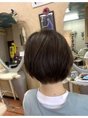 軽めショートボブ